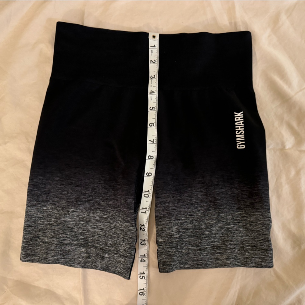 Black Gymshark Ombre Seamless Short